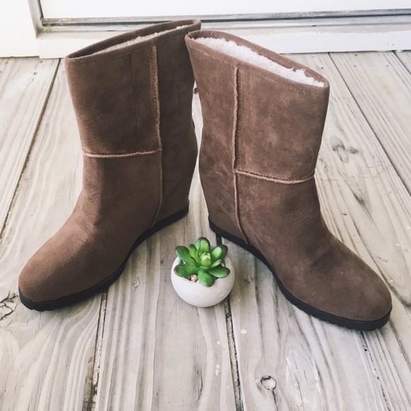 SOLD - Picture 2 of 3